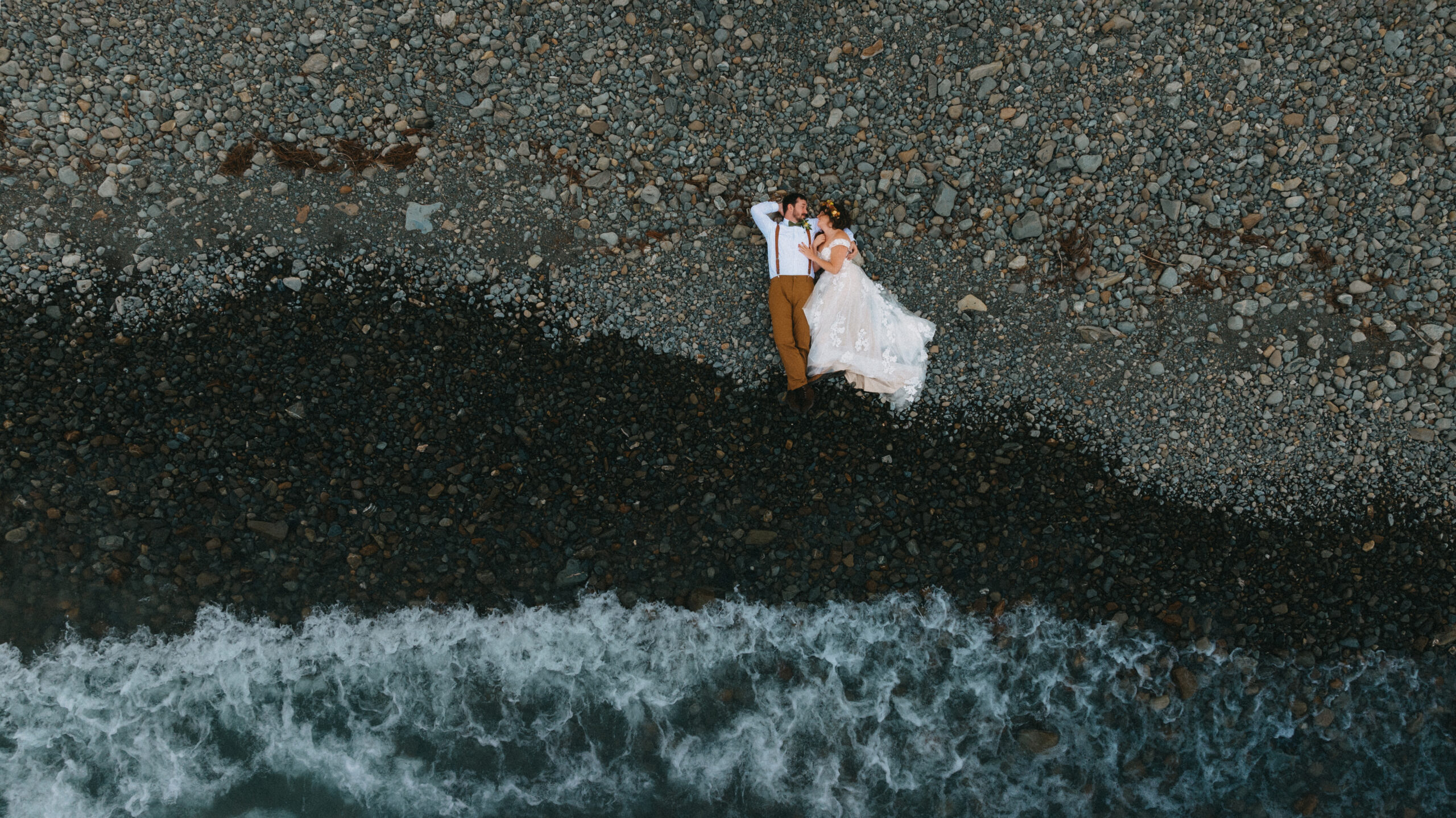 Bride and Groom on the shores of Lake Pukaki, Mount Cook National Park