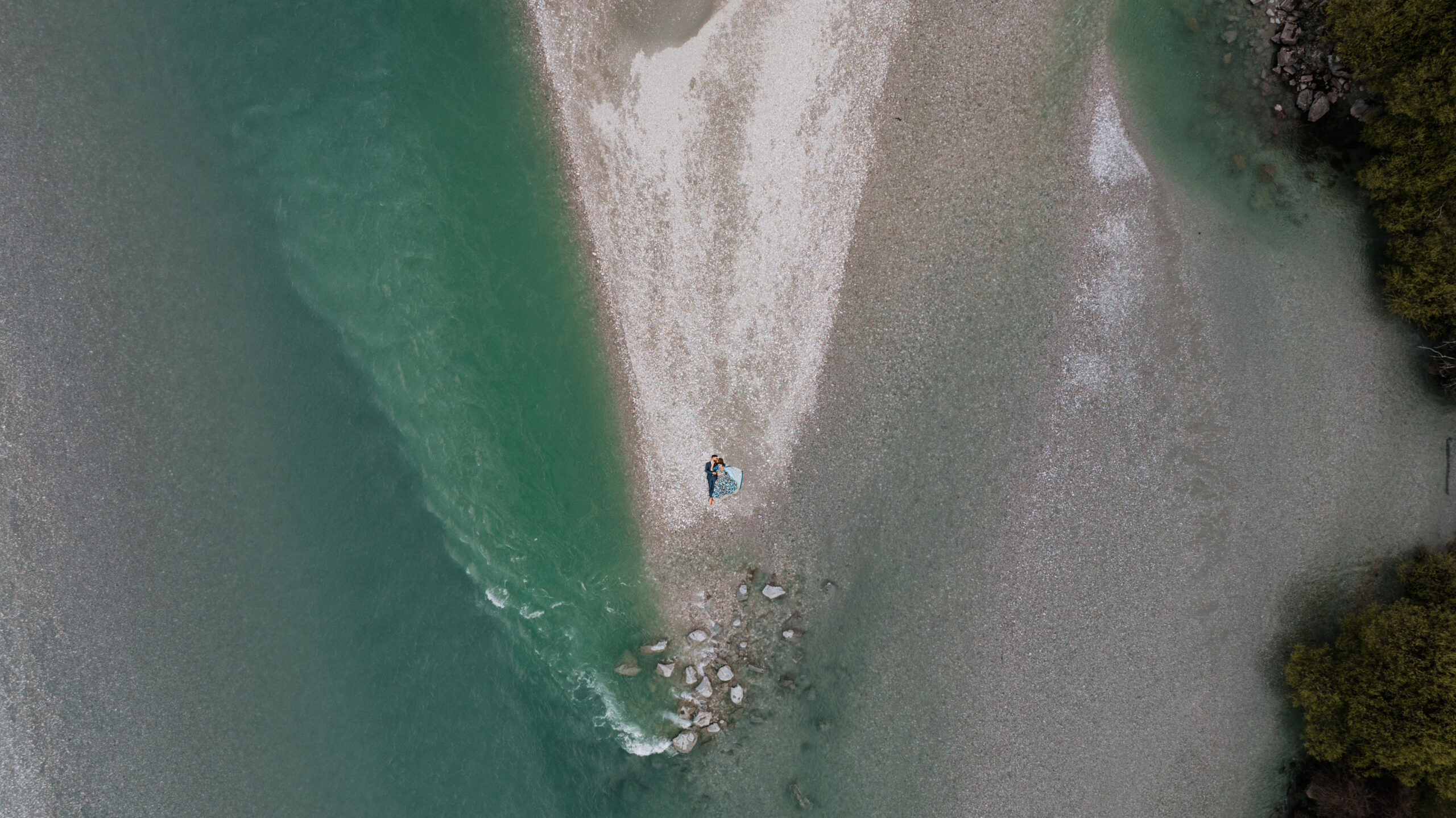 Drone photo of the couple in Glenorchy